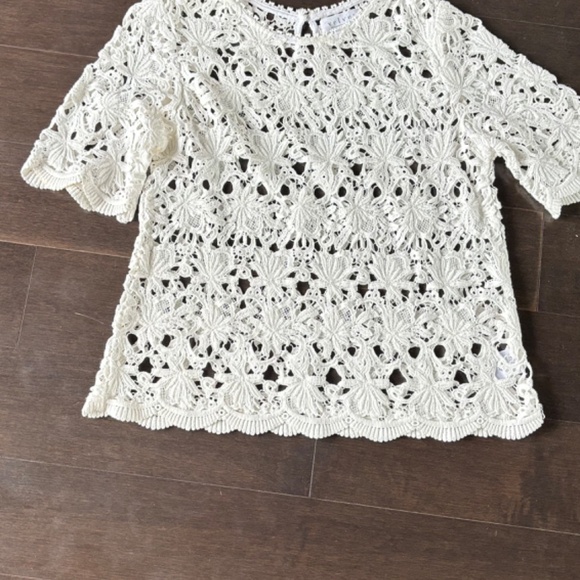 Velvet brand crochet top. Perfect summer top - Picture 2 of 4